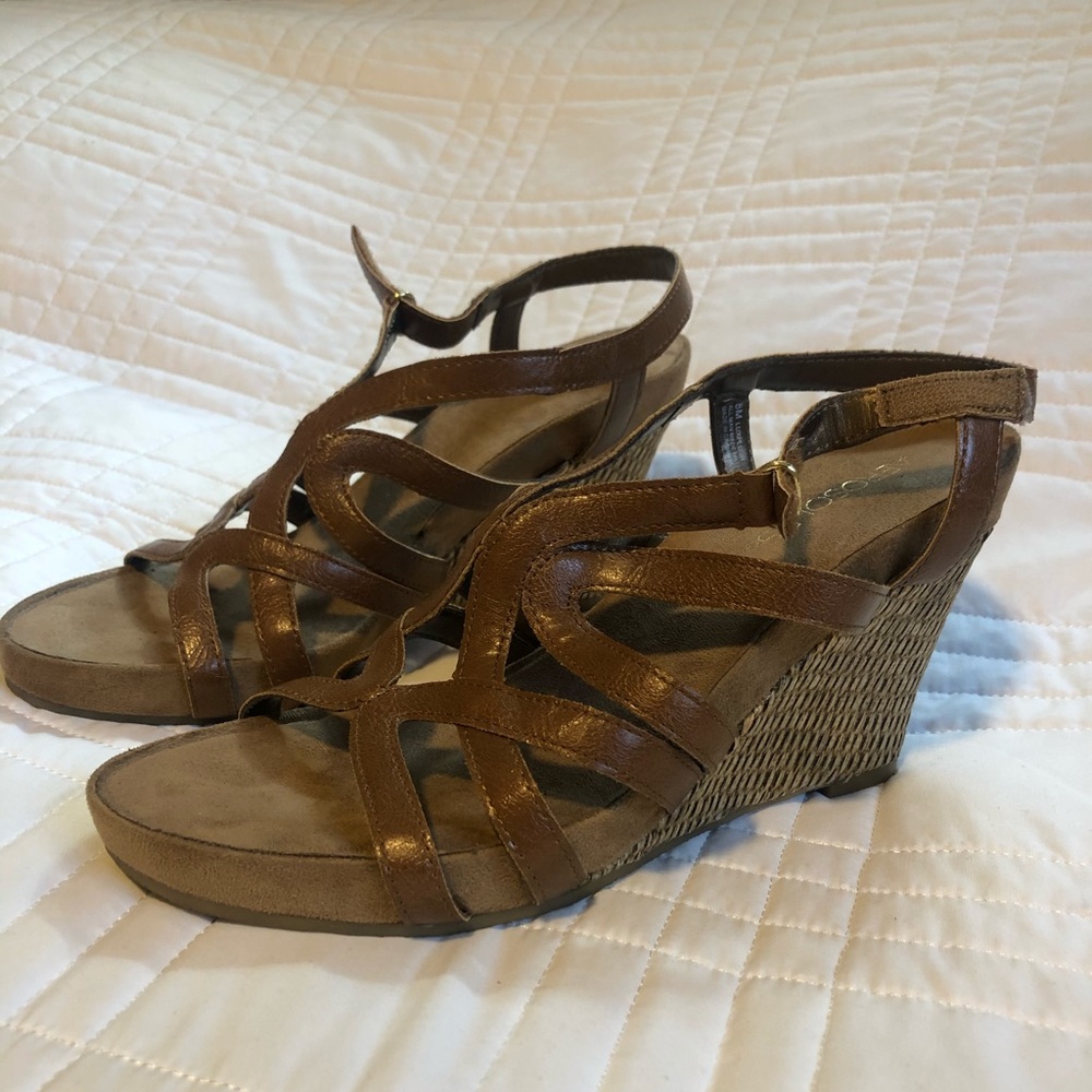 Aerosoles Luxplush wedge sandals
